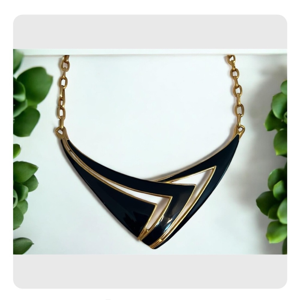 MONET Black Enamel & Gold Choker Necklace Vintage Excellent Condition - Picture 5 of 5